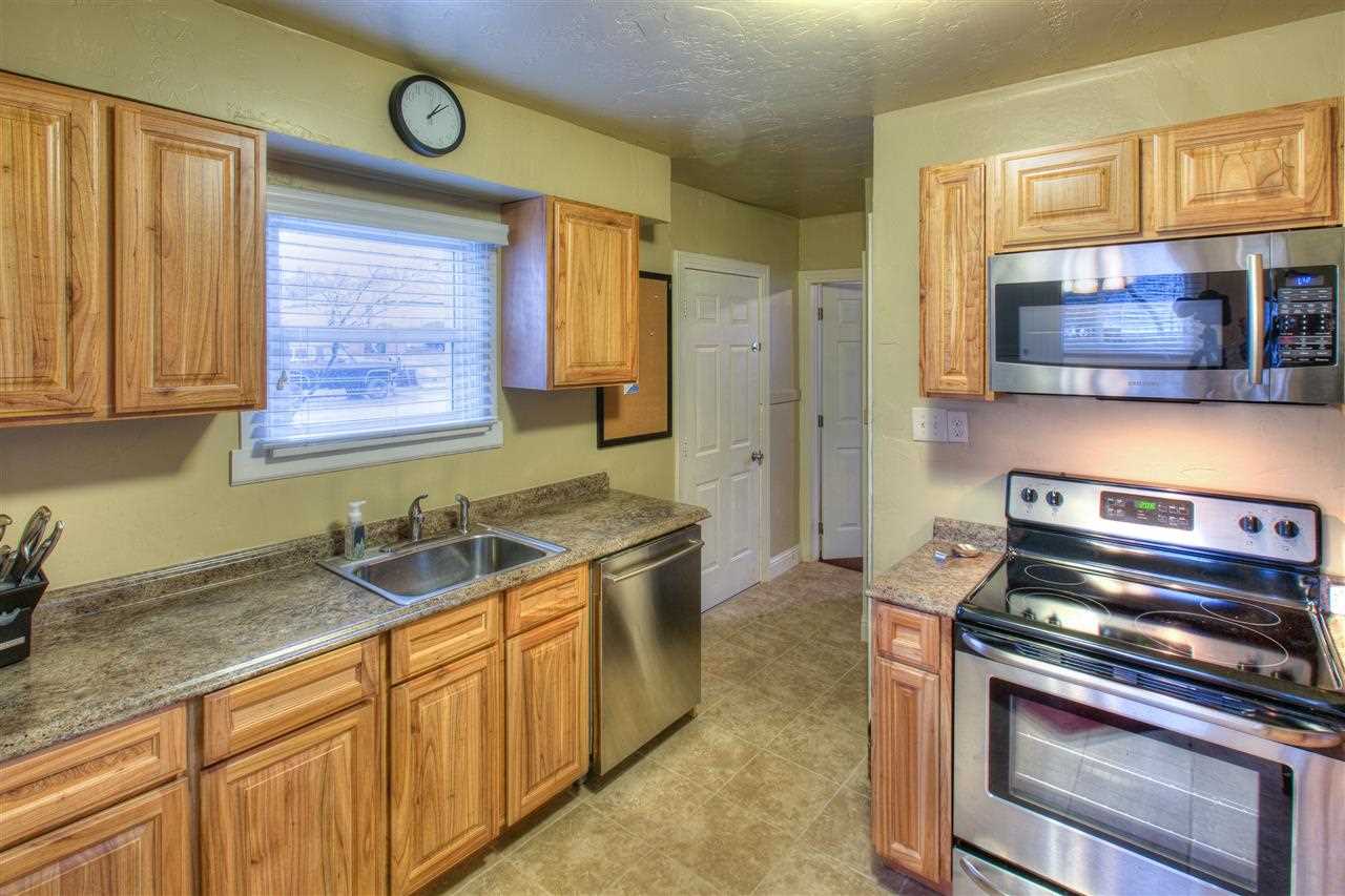 2920 W Riverview Dr - Photo 7