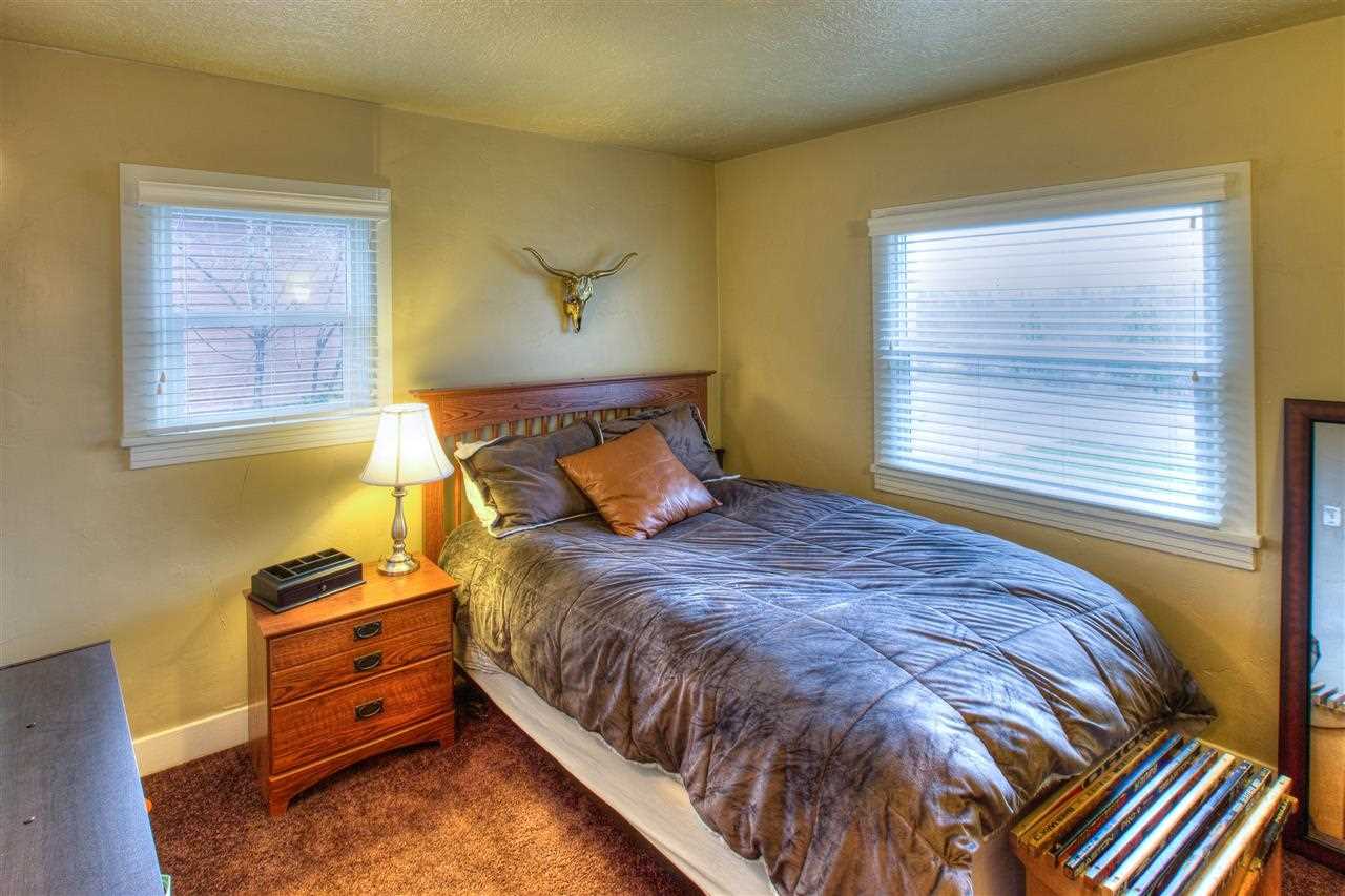 2920 W Riverview Dr - Photo 8