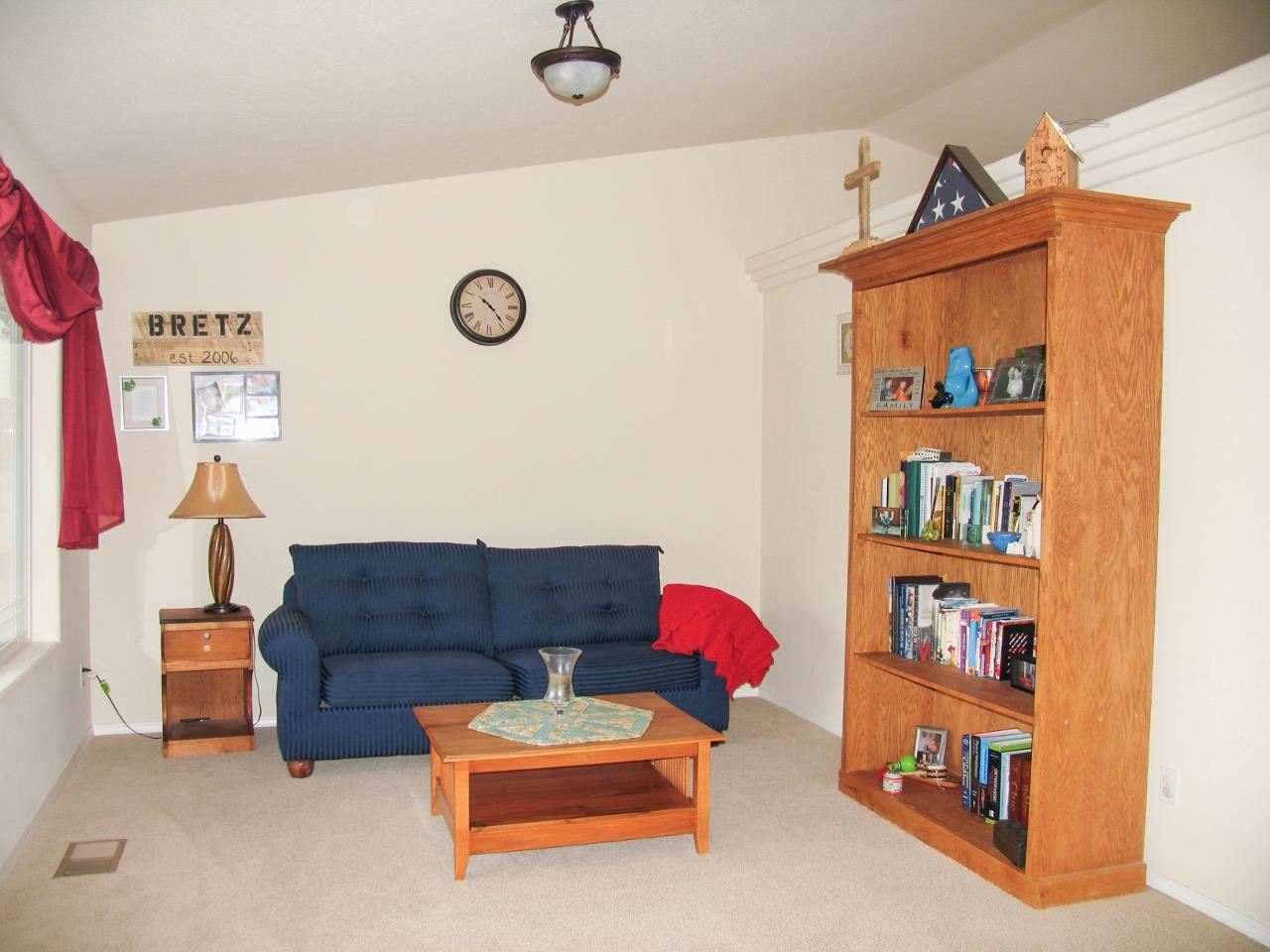 18204 E Crescent Dr - Photo 5