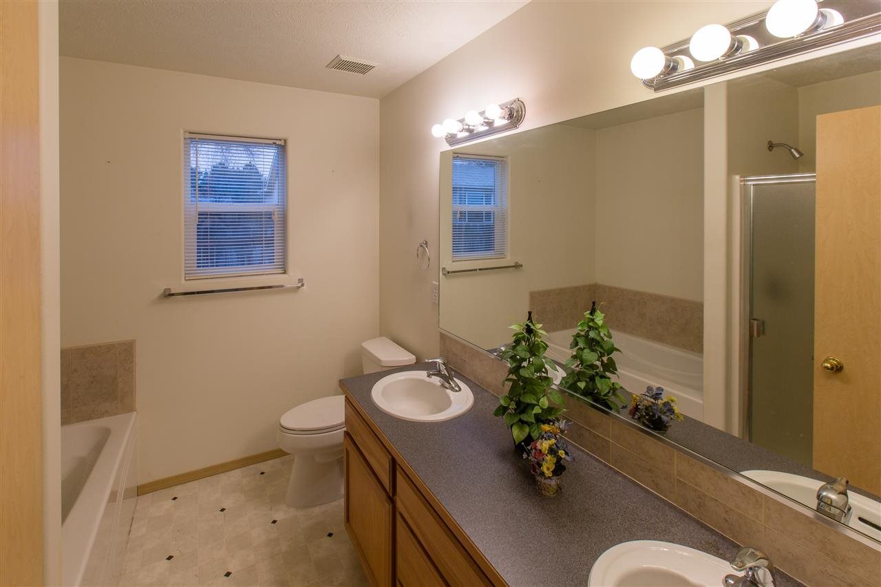 1105 N Vista - Photo 17