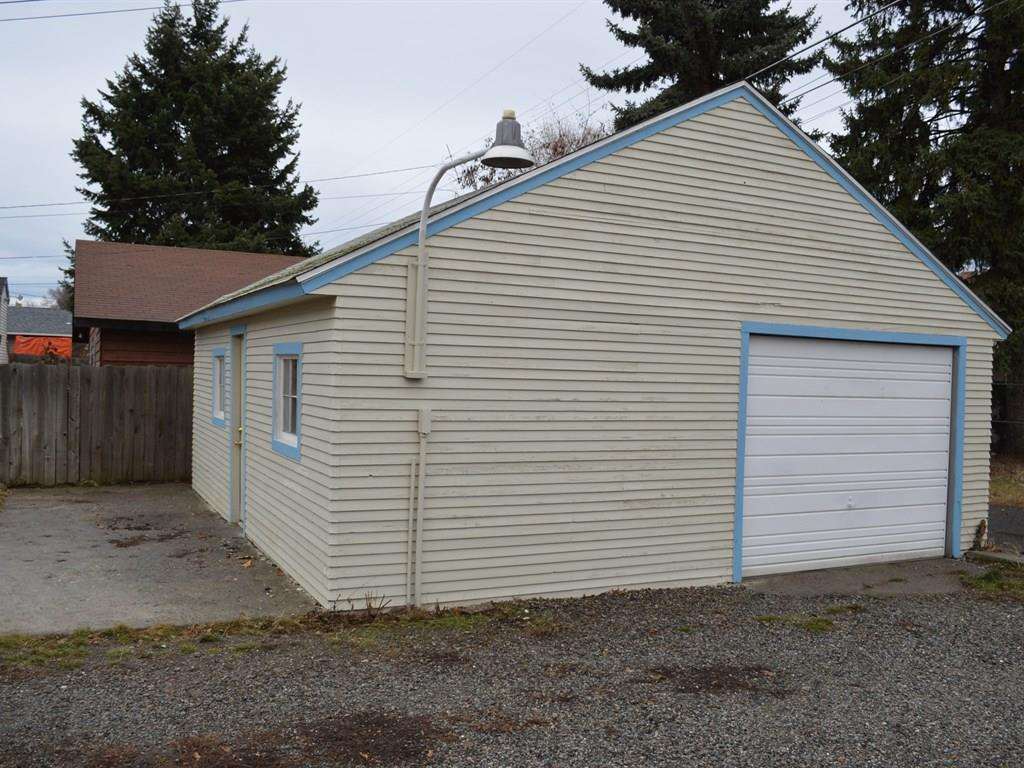 1314 E Bridgeport Ave - Photo 18