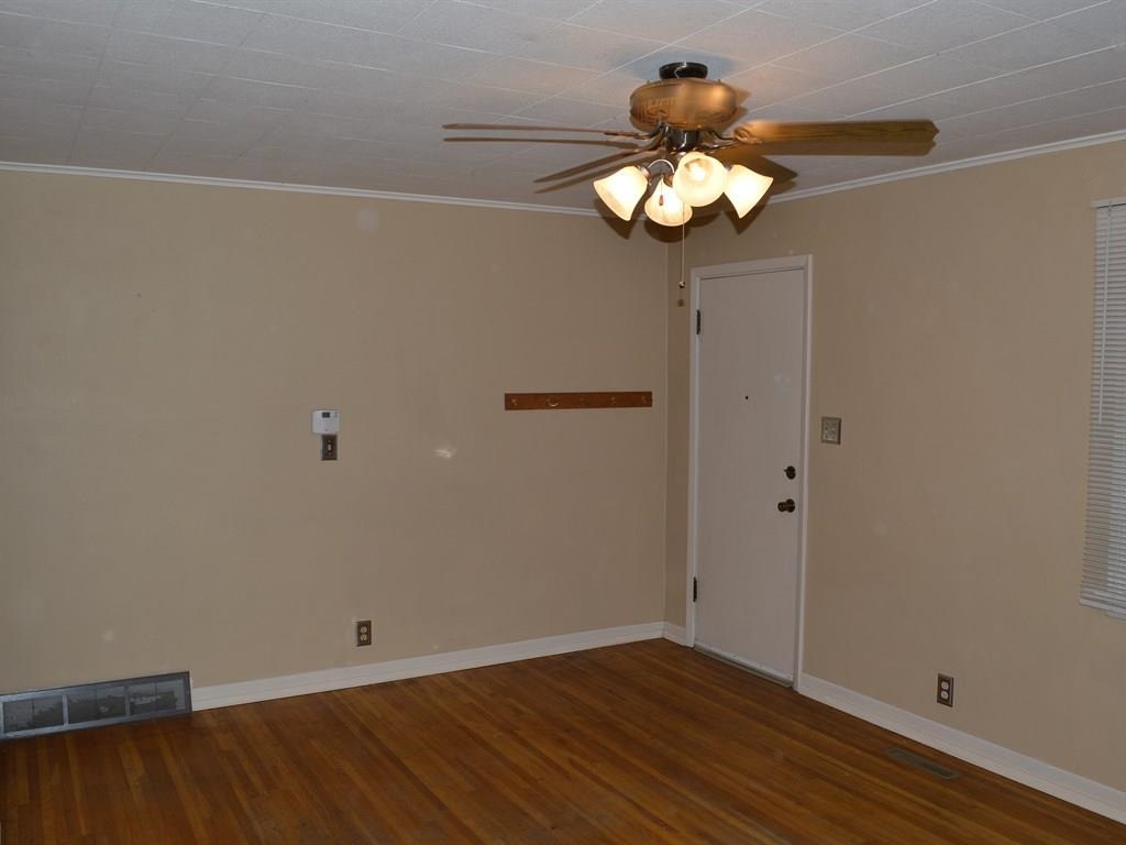 1314 E Bridgeport Ave - Photo 4