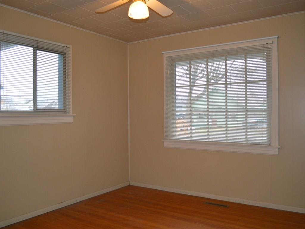 1314 E Bridgeport Ave - Photo 8