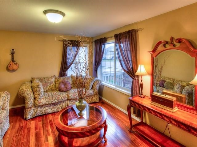 24708 E Maxwell Ln - Photo 4