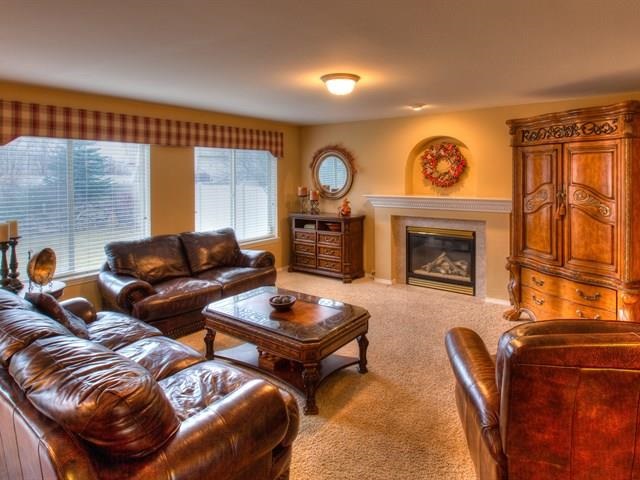 24708 E Maxwell Ln - Photo 10
