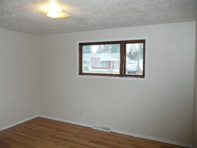 1106 E Crown Ave - Photo 5