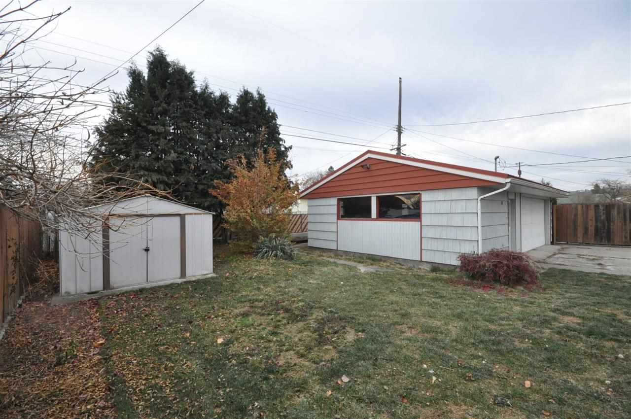 5703 N G St - Photo 18