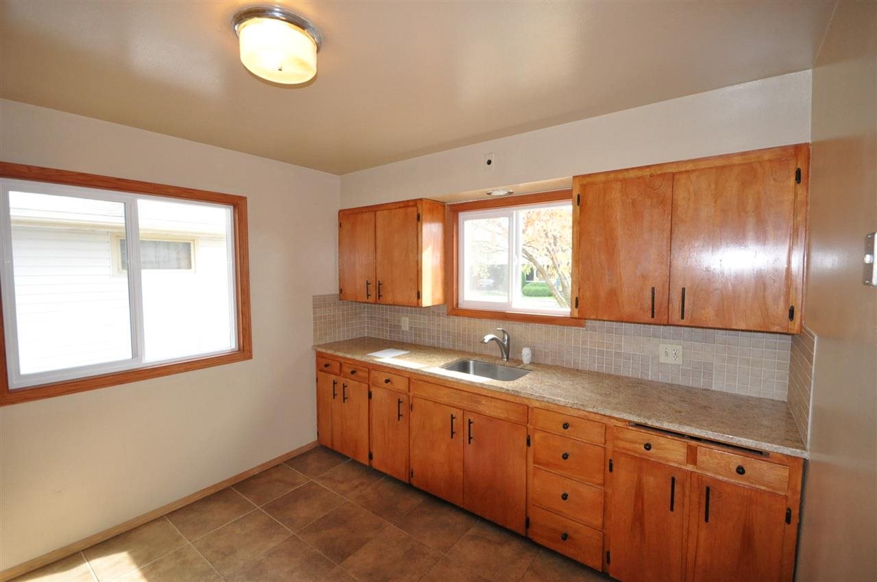 5318 W PRINCETON Pl - Photo 4
