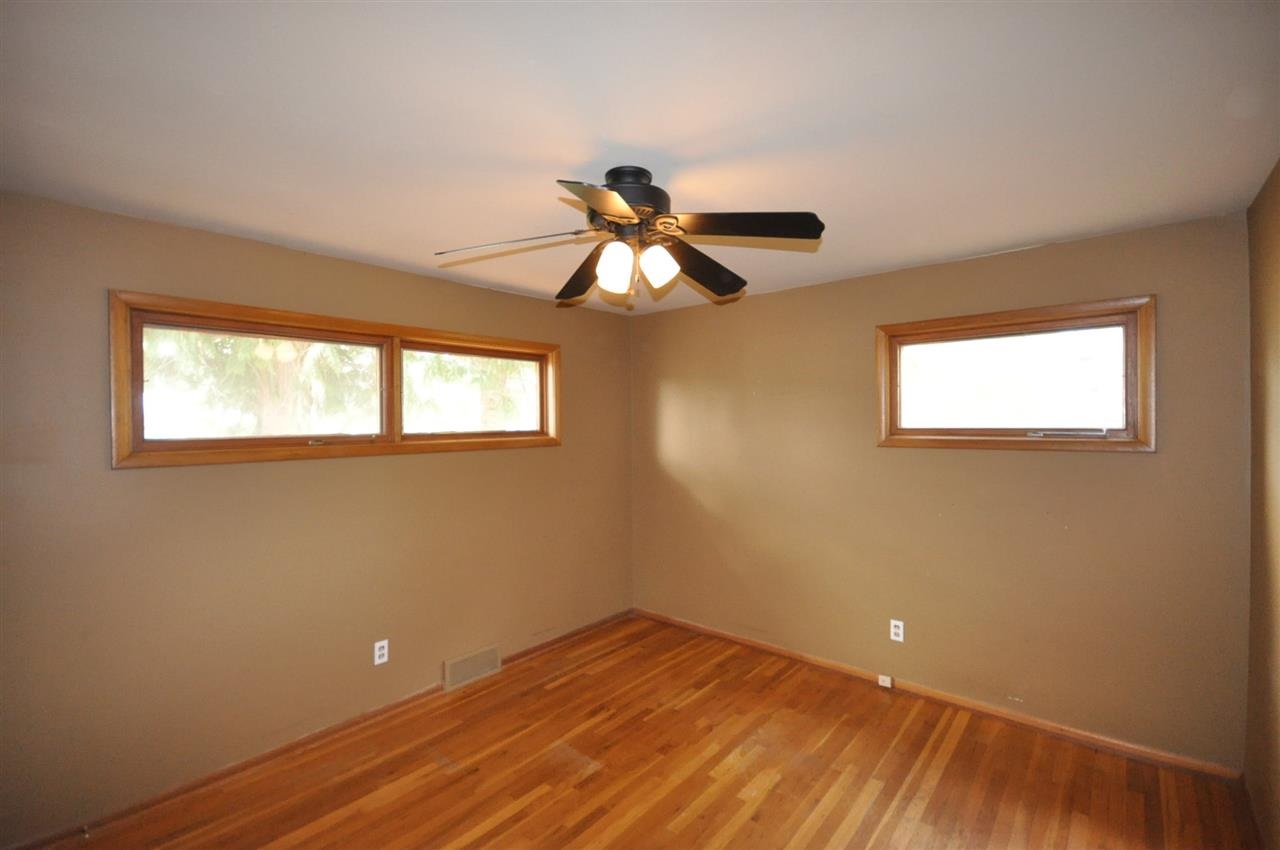 5318 W PRINCETON Pl - Photo 8