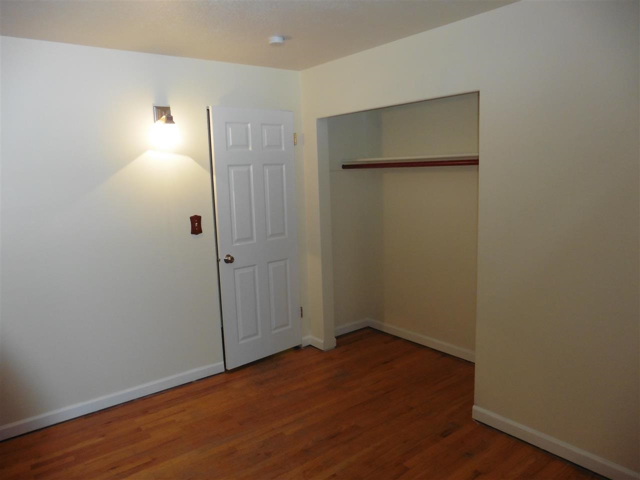 3711 W Woodside Ave - Photo 9