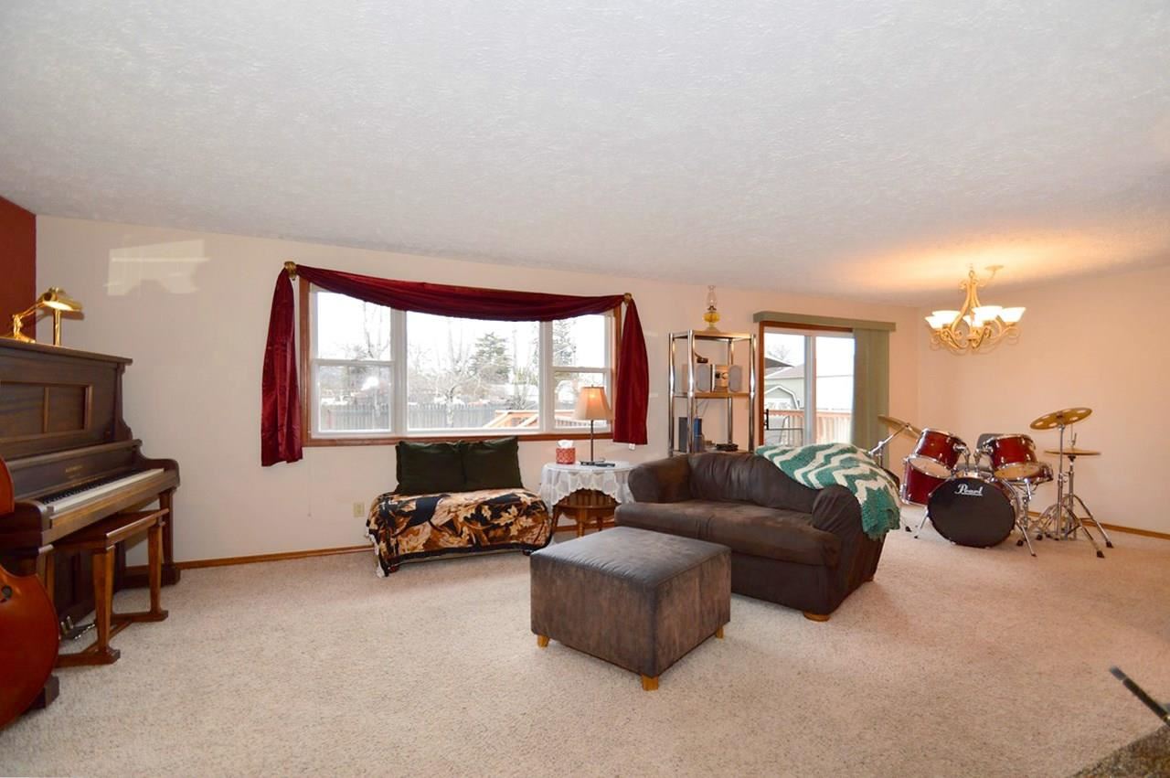 18411 E Baldwin Ave - Photo 4