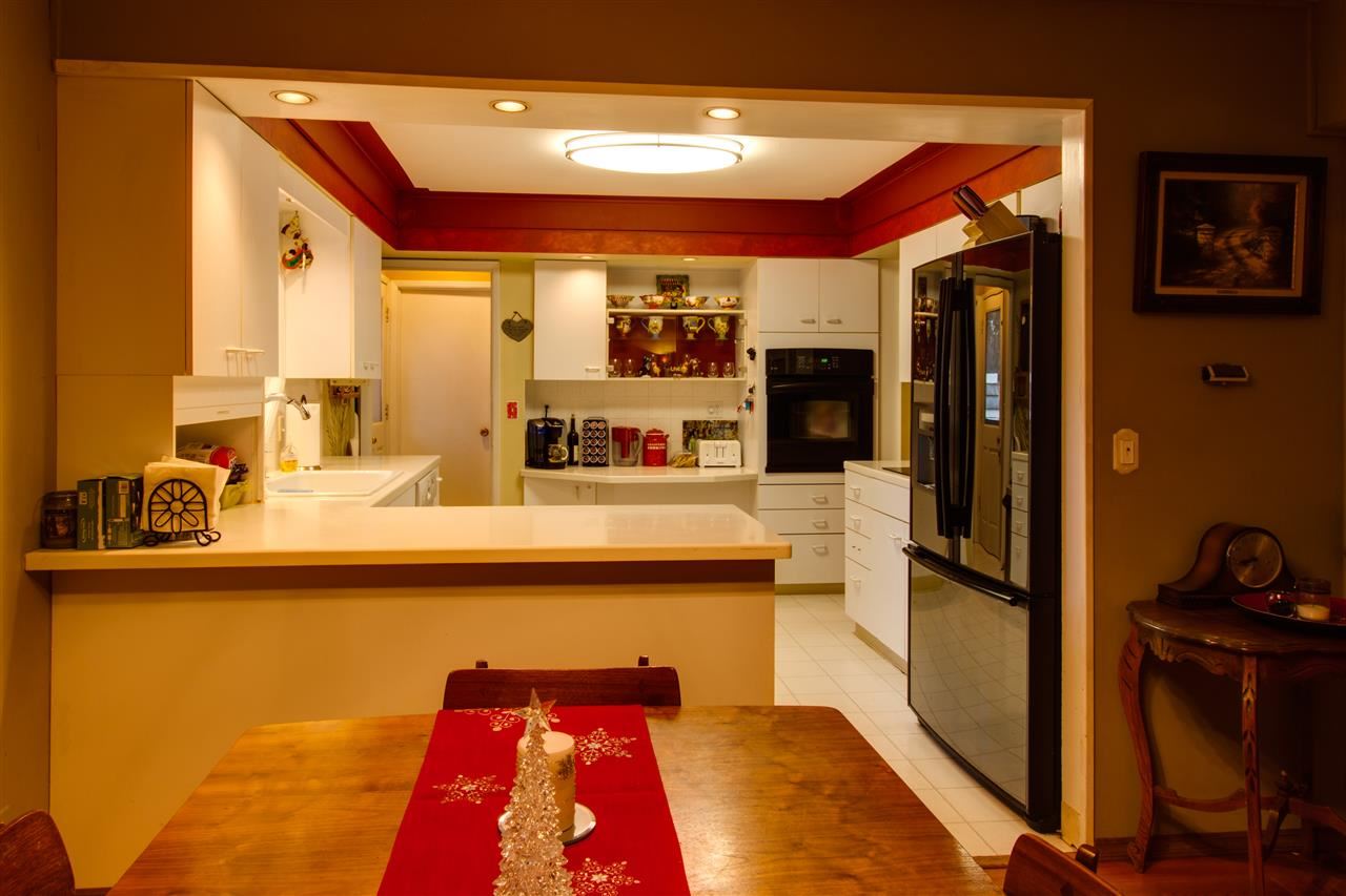 1625 E 38th Ave - Photo 3