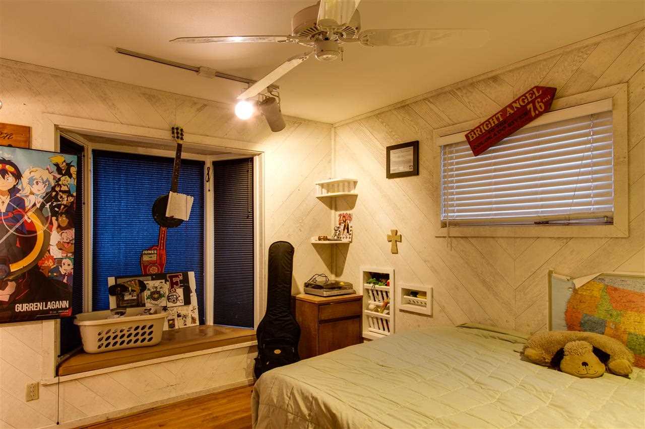 1625 E 38th Ave - Photo 10
