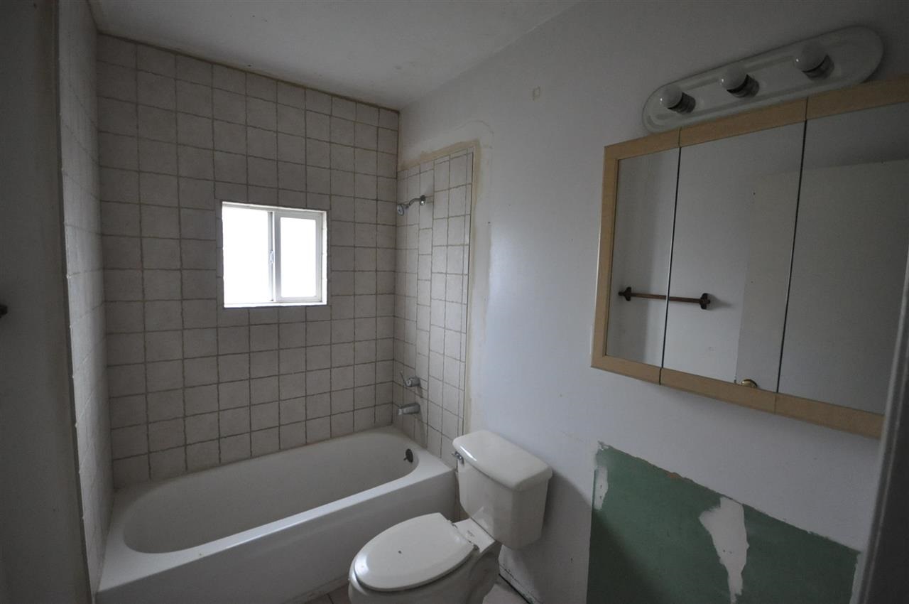 4818 N SMITH St - Photo 8