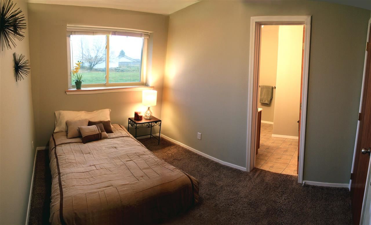 700 W Bridle Ln - Photo 11