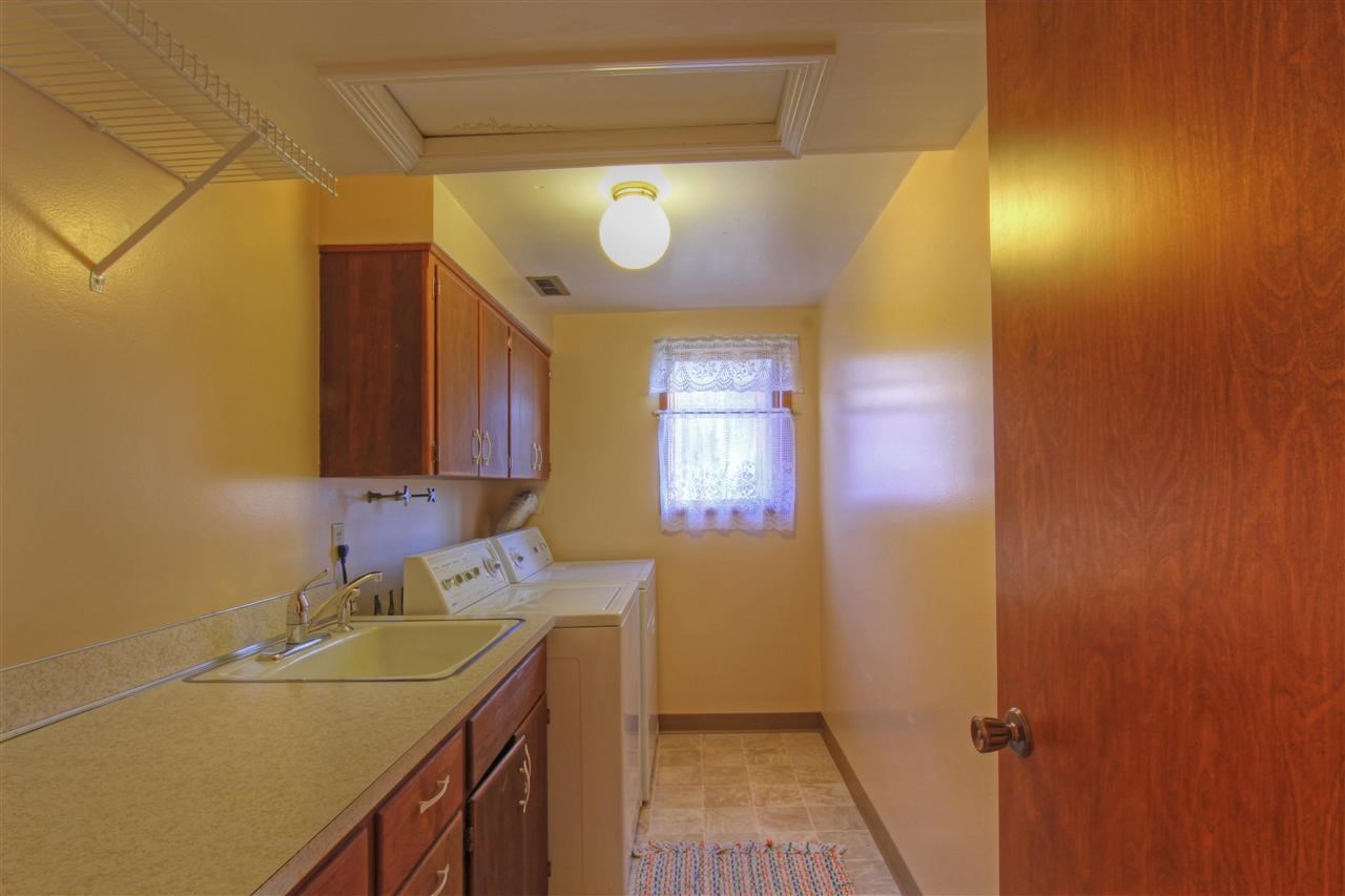 2217 E 46th Ave - Photo 9