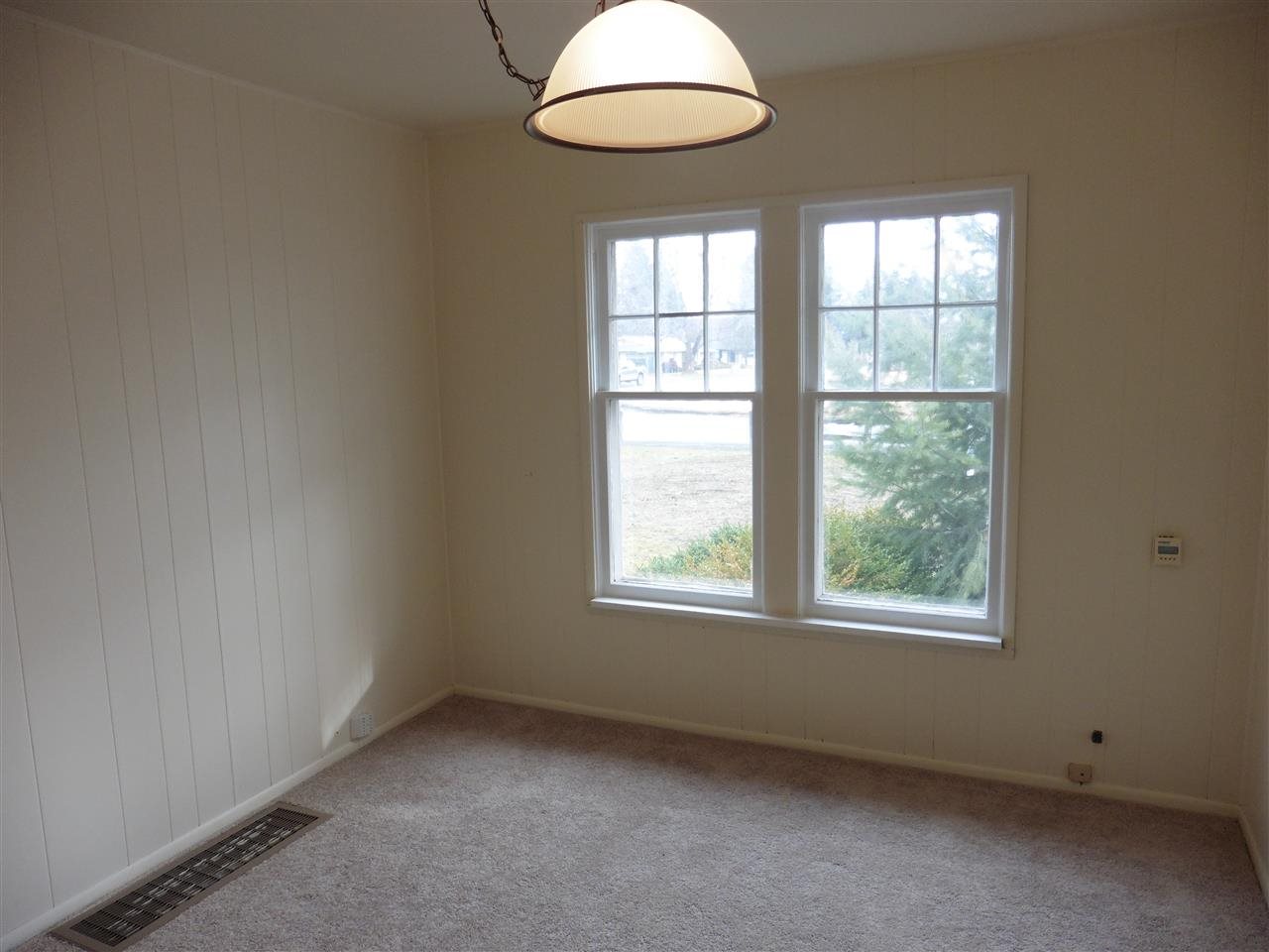 402 S Blake Rd - Photo 4