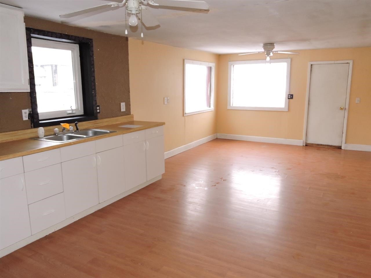 108 E GRACE - Photo 6