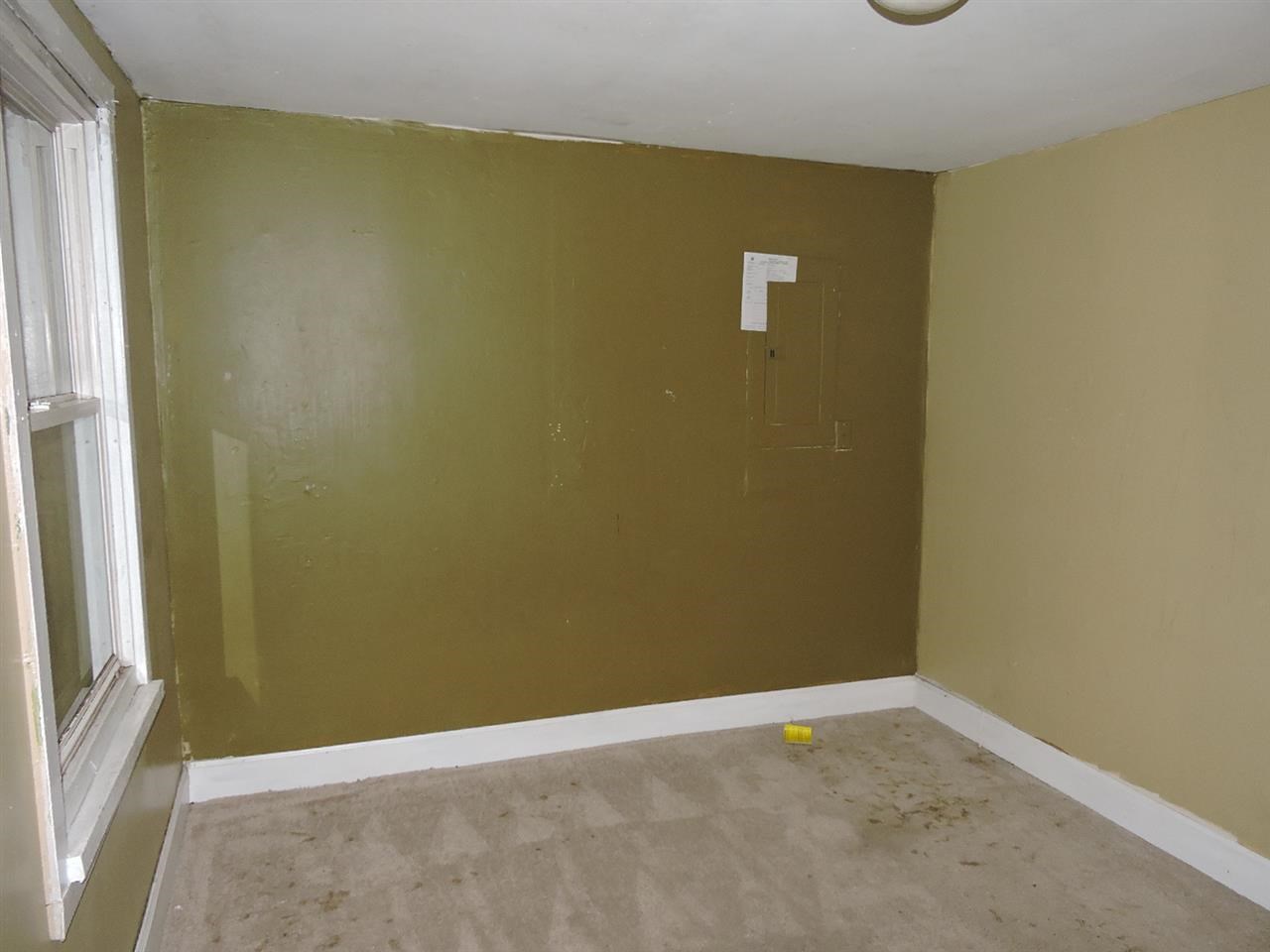 108 E GRACE - Photo 9