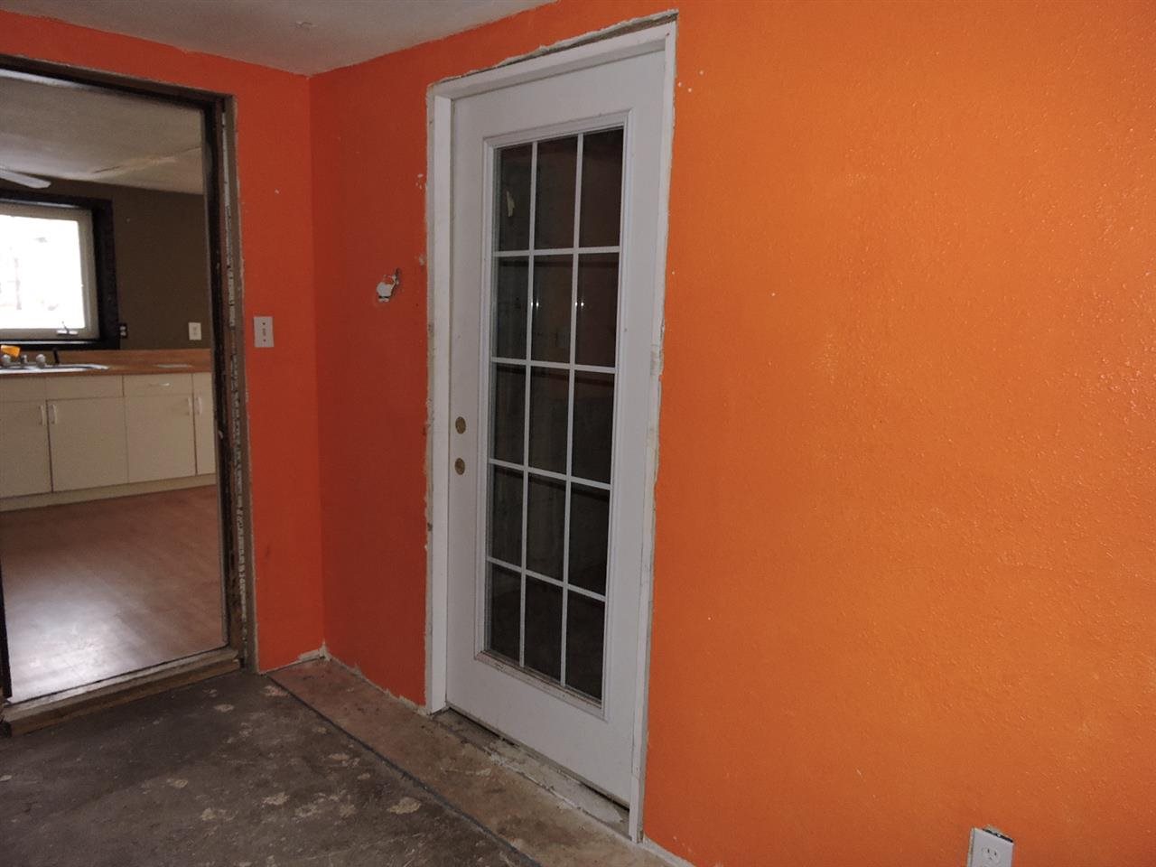 108 E GRACE - Photo 10