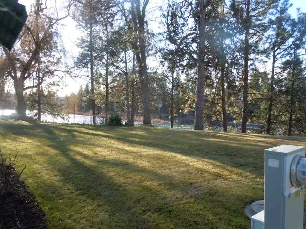 2601 N Barker Rd - Photo 20