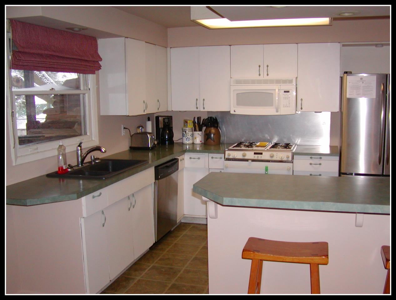 12916 E Desmet Ave - Photo 8