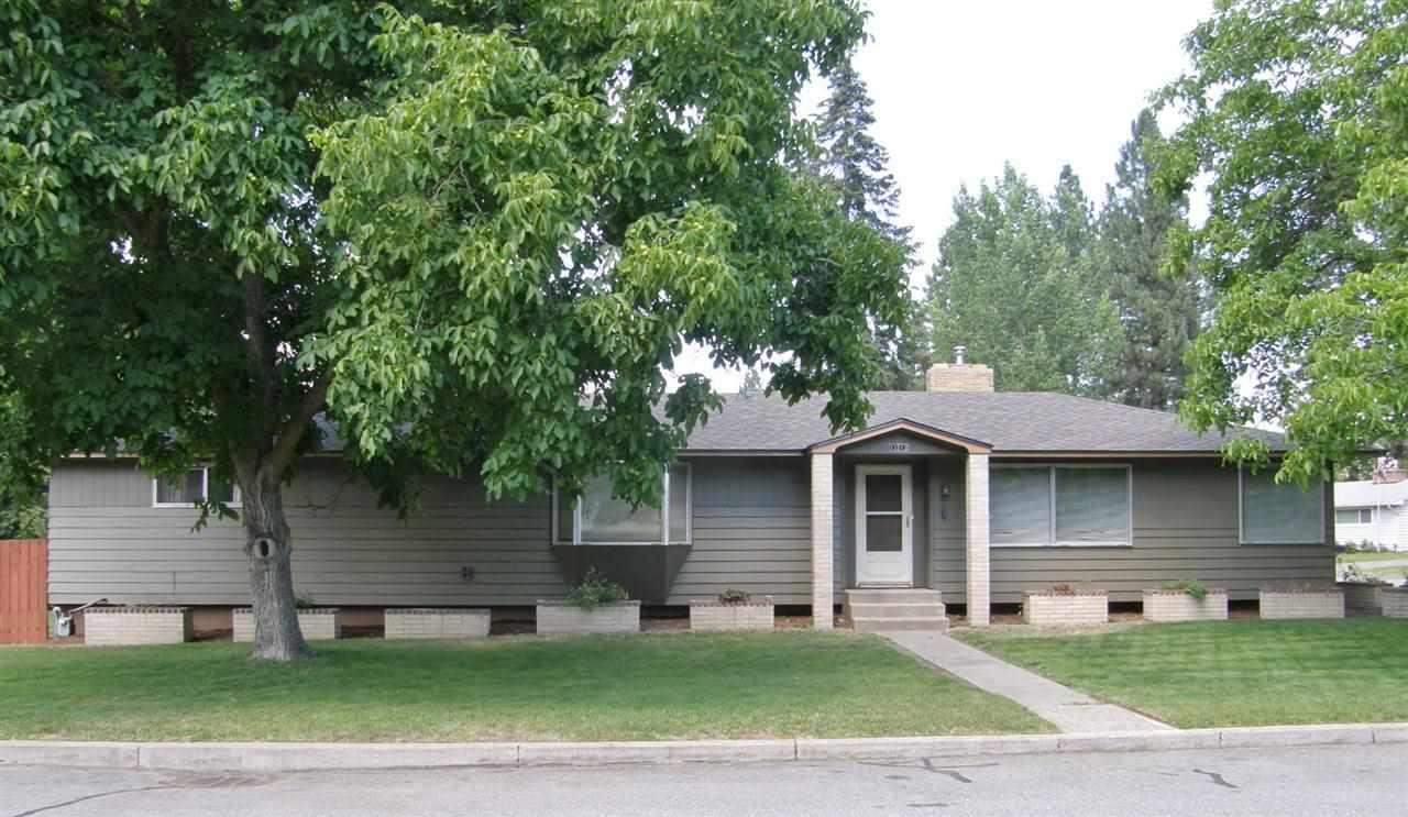 13213 E Wick Ave - Photo 1
