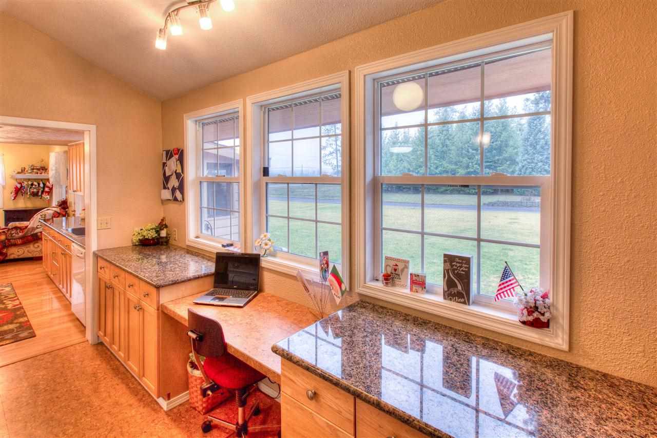 24308 N Cowgill Rd - Photo 7