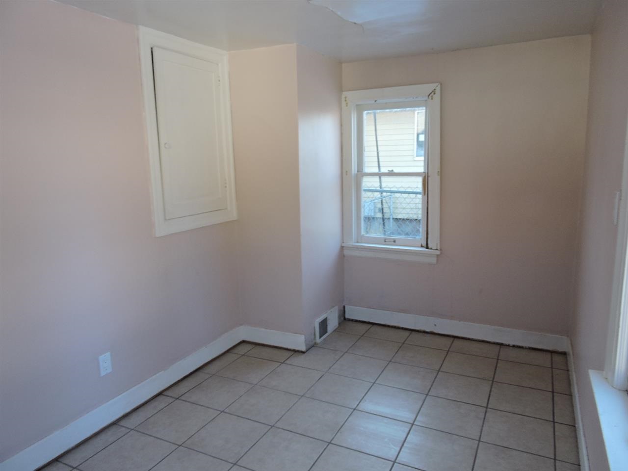 5021 N ALTAMONT St - Photo 9