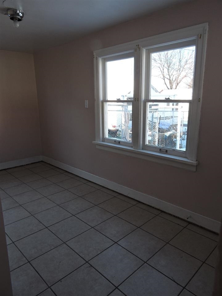 5021 N ALTAMONT St - Photo 10
