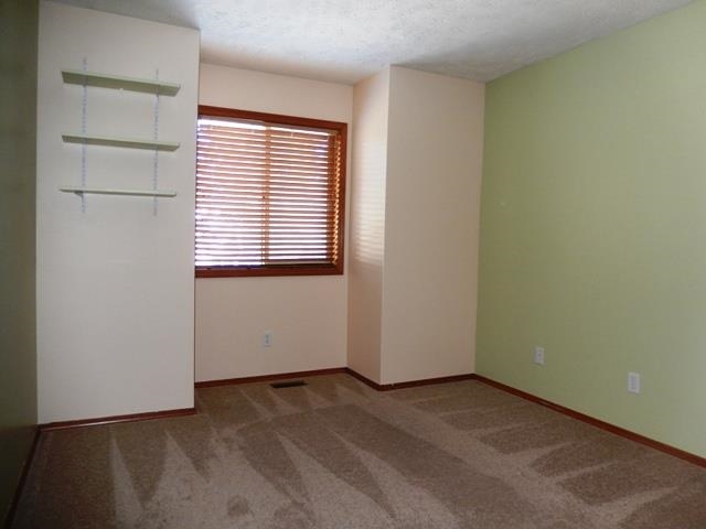 5612 S Madelia St - Photo 12