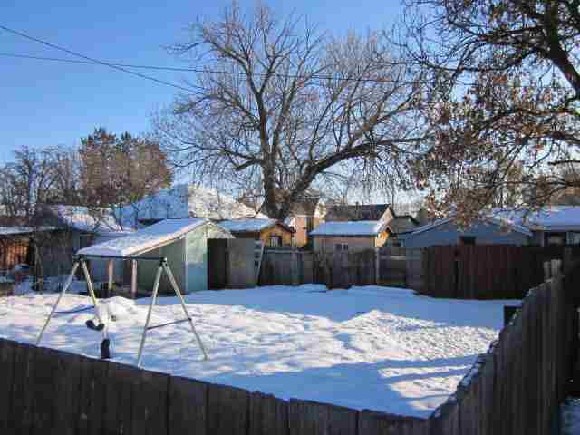 109 S E - Photo 16