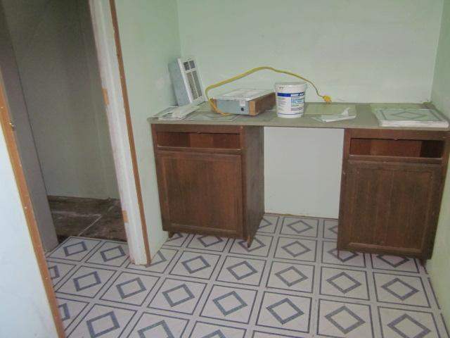 109 S E - Photo 4