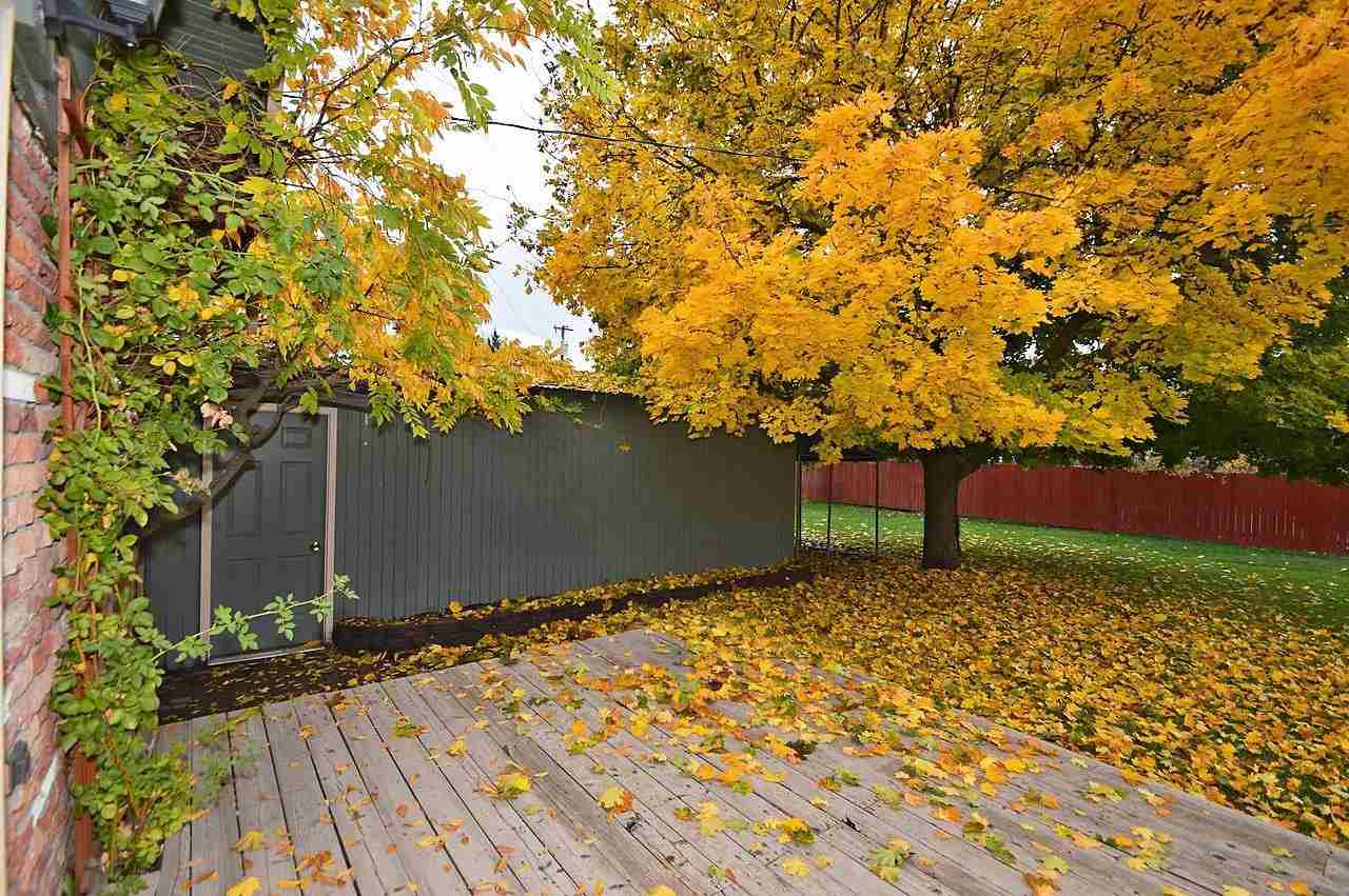 8804 E Montgomery Ave - Photo 20