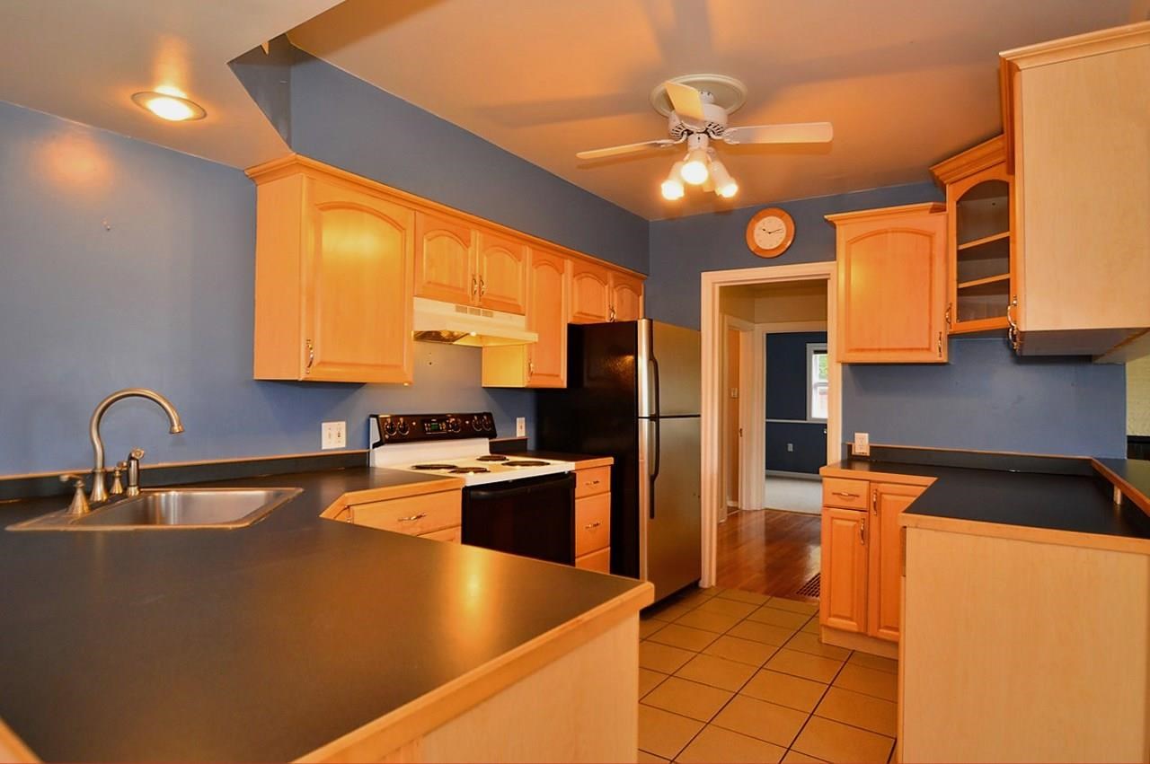 8804 E Montgomery Ave - Photo 5