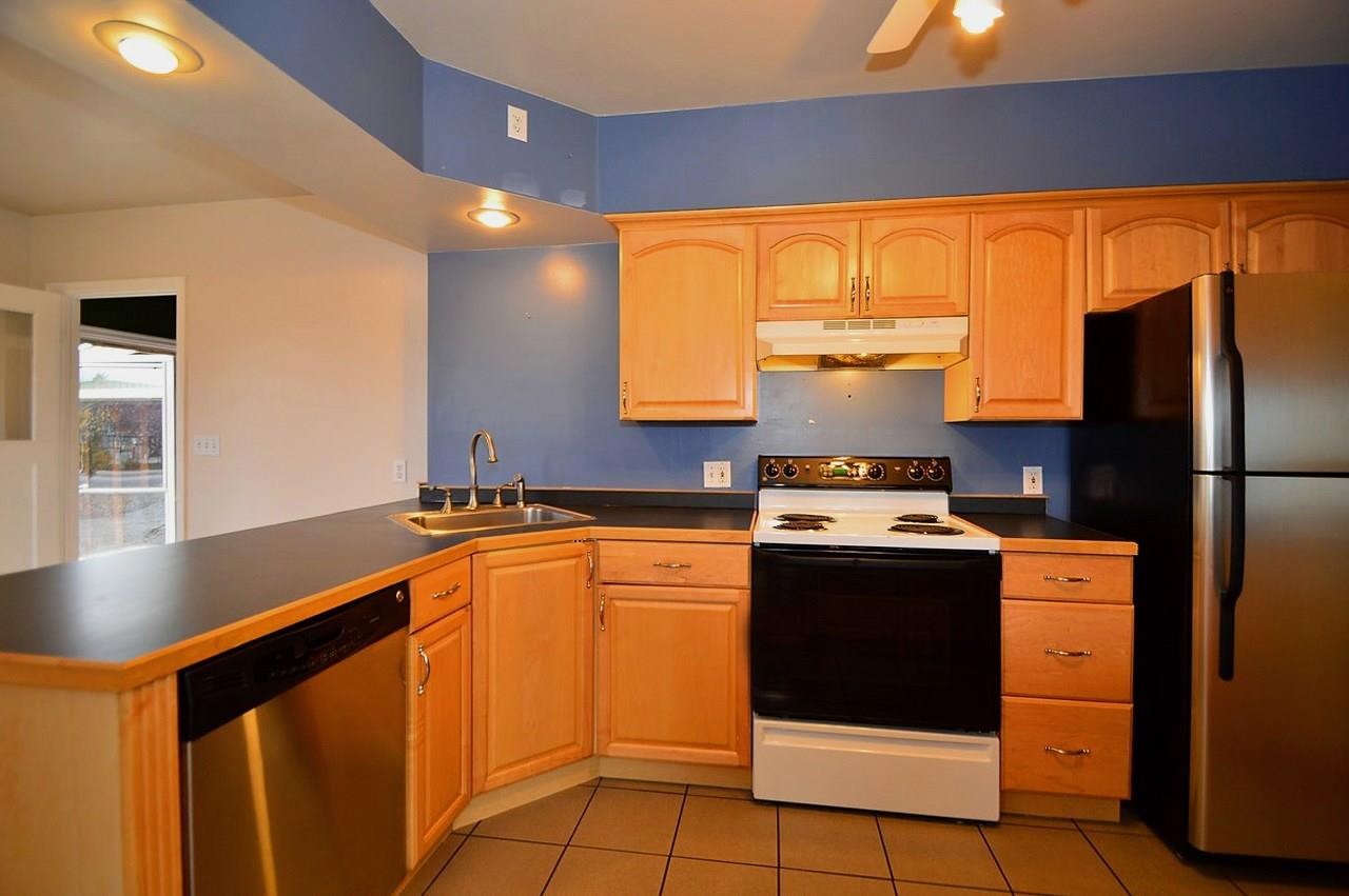 8804 E Montgomery Ave - Photo 6
