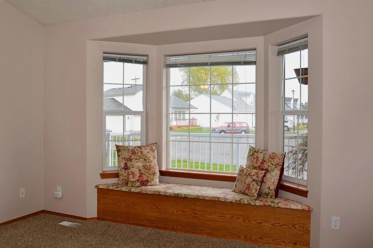 13002 E 33rd Ct - Photo 3