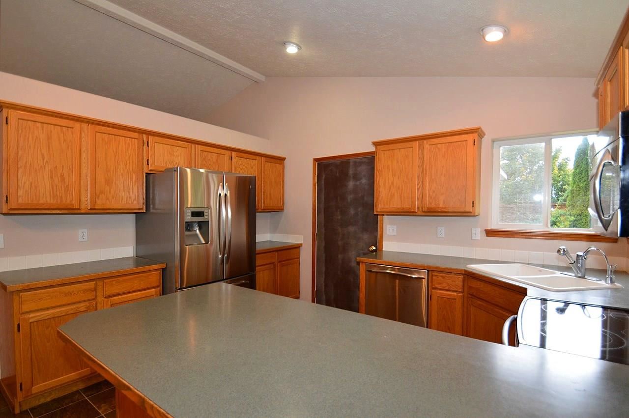 13002 E 33rd Ct - Photo 7