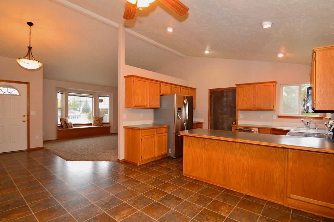 13002 E 33rd Ct - Photo 8