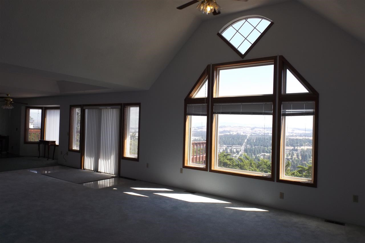 8520 N Panorama Dr - Photo 9
