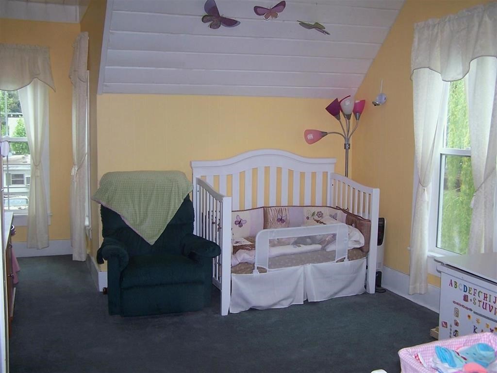 233 W Pacific Ave - Photo 12