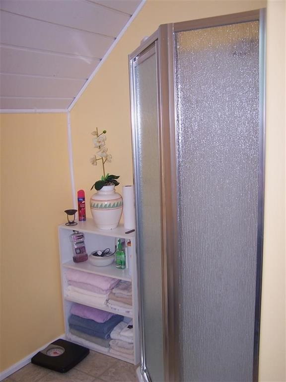 233 W Pacific Ave - Photo 16
