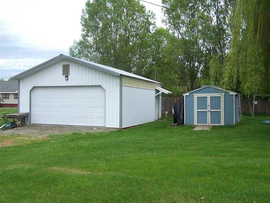 233 W Pacific Ave - Photo 19