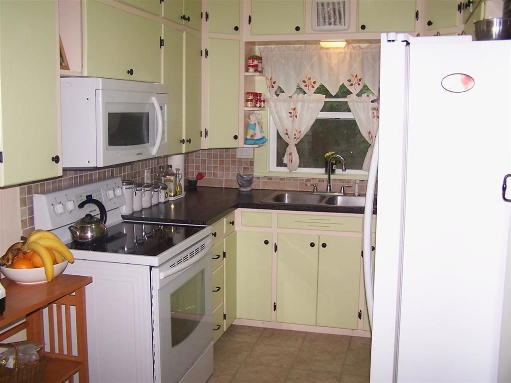 233 W Pacific Ave - Photo 4