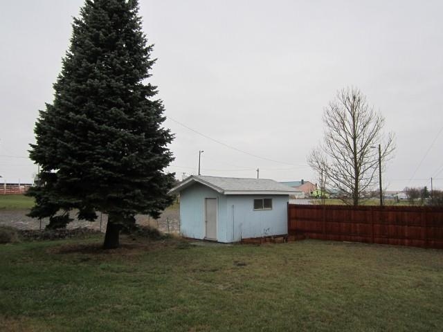 710 13th St - Photo 8
