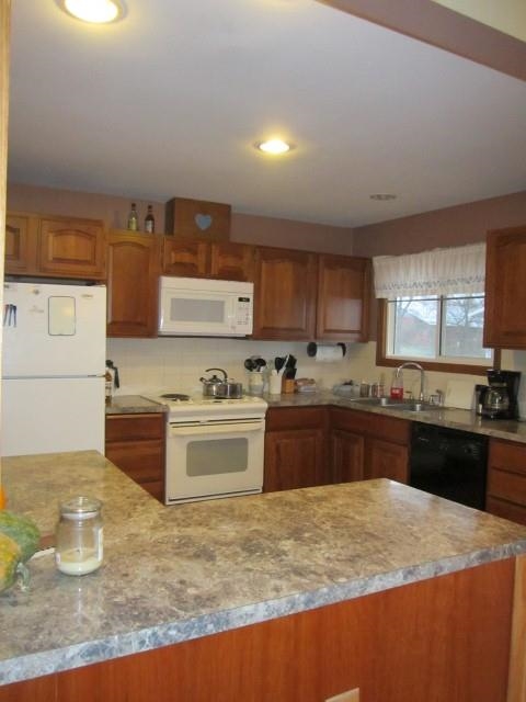 710 13th St - Photo 10