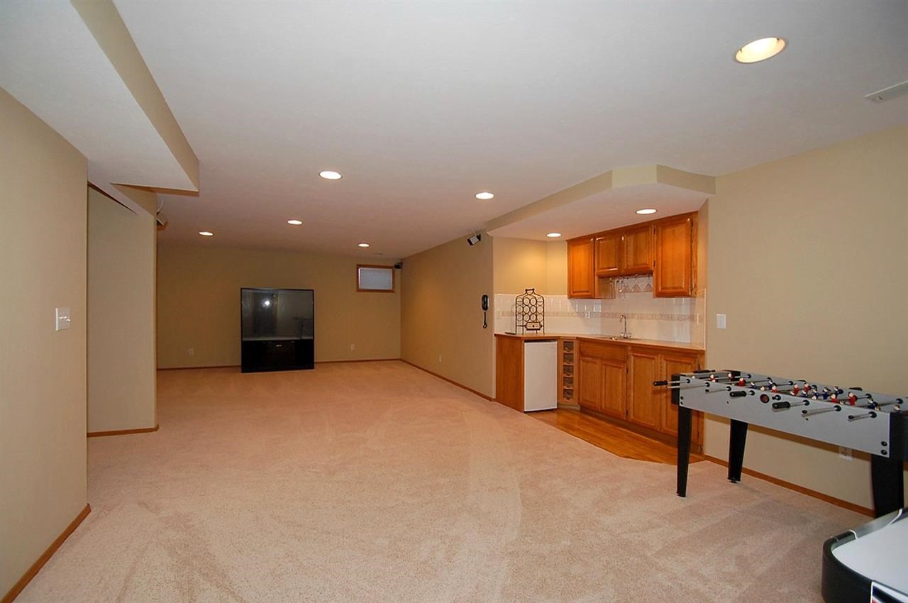 825 N Stevenson Ct - Photo 13