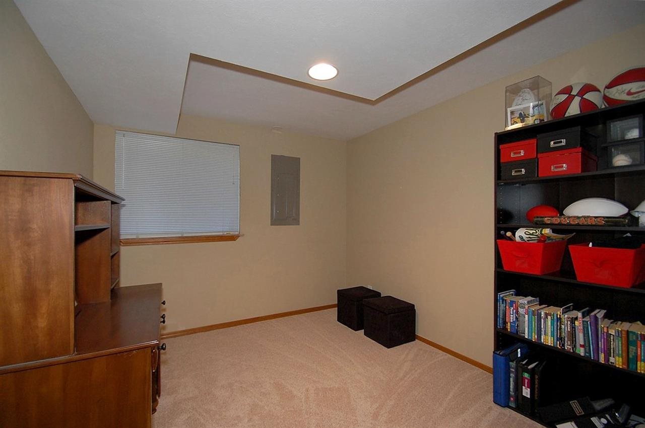825 N Stevenson Ct - Photo 17