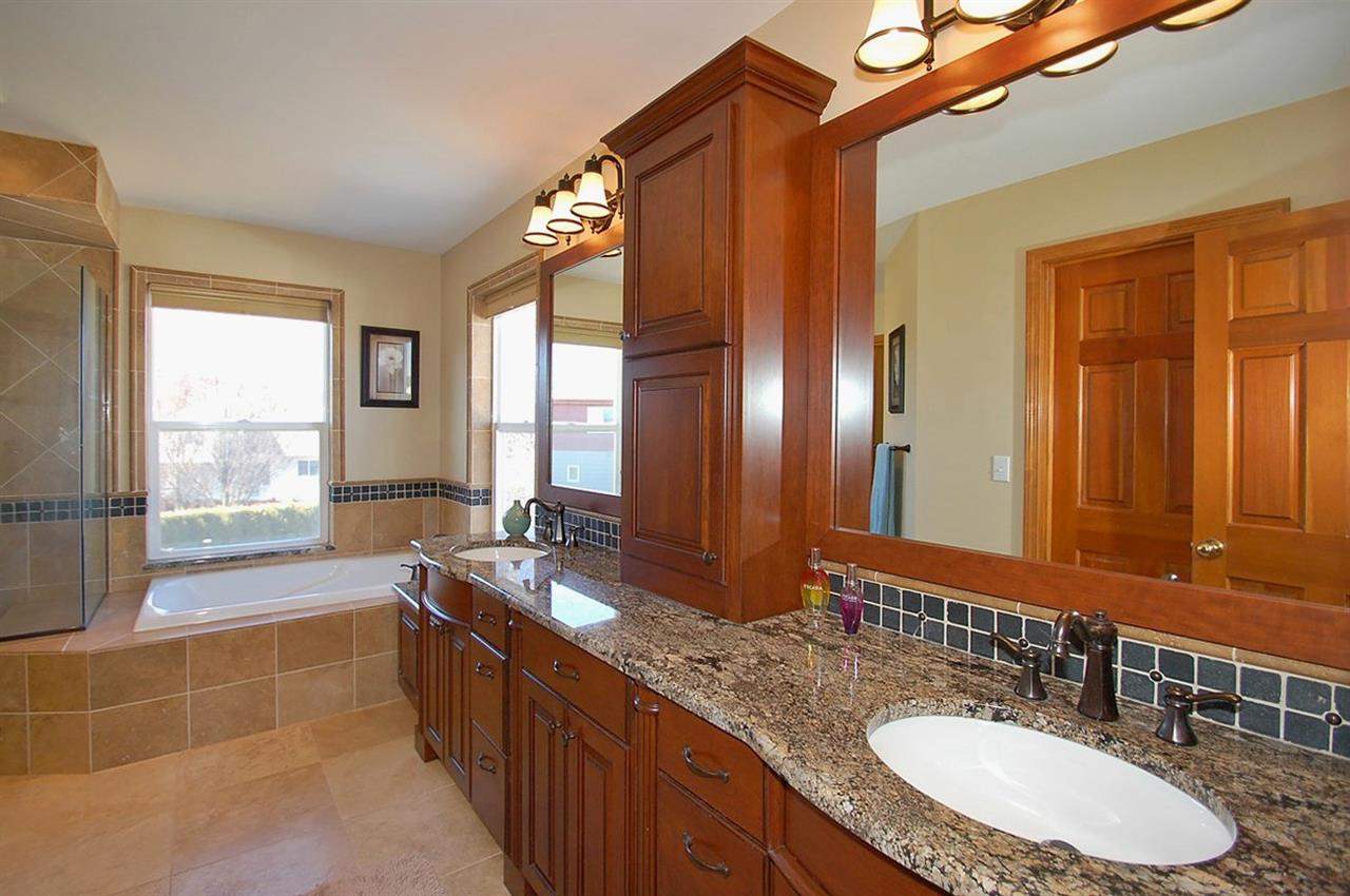 825 N Stevenson Ct - Photo 7