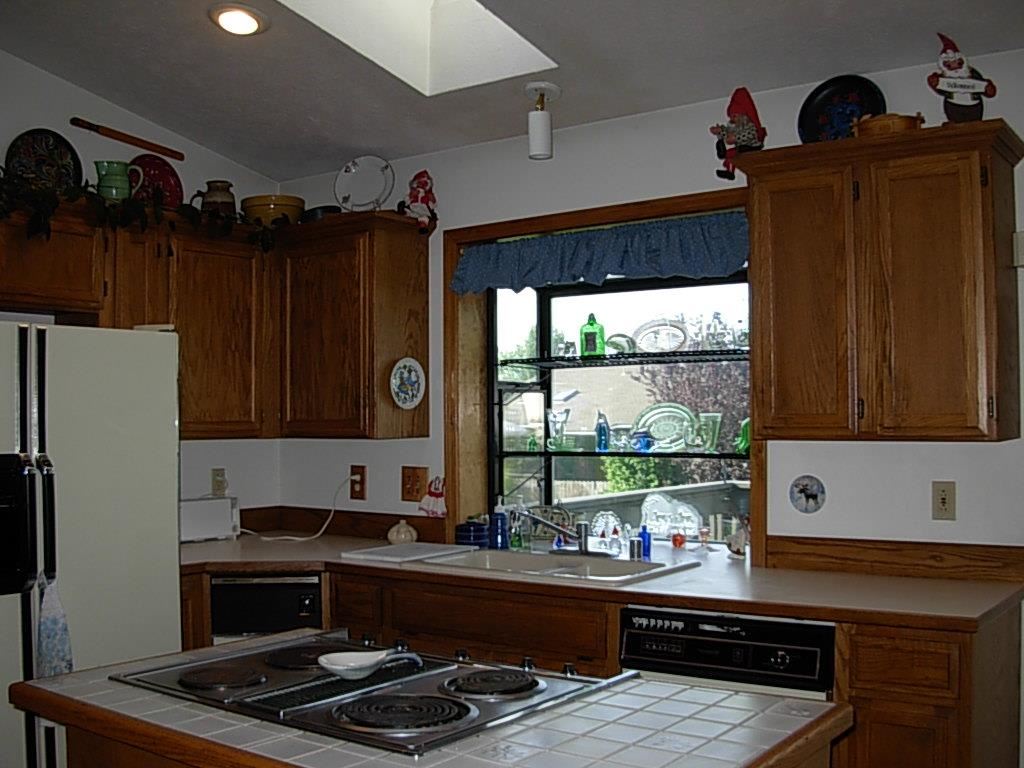 3801 S Loretta - Photo 3
